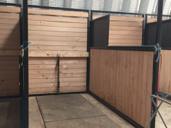 Tack stall Boarding